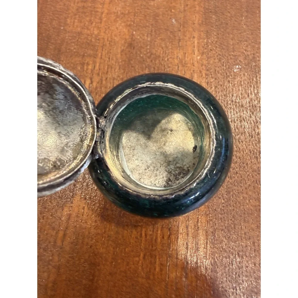 VTG  Sterling silver Plated Dark Jade Pill/ Trinket/ Snuff Green Jade Glass Jar